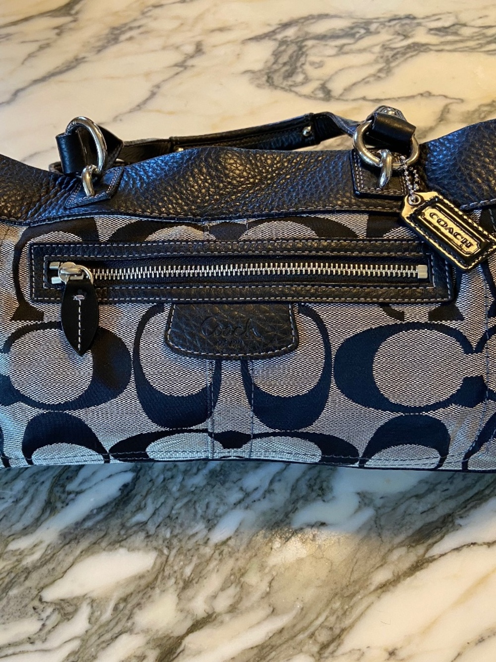 Coach Bag - Picture 3 of 4